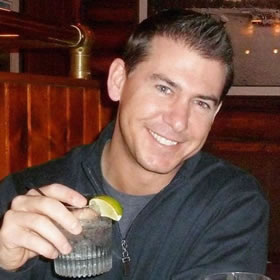 Robert, 48 — portrait 1