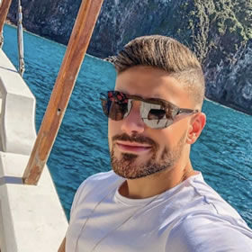 Robert, 48 — portrait 1