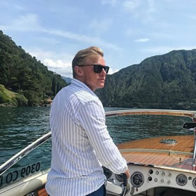 Robert, 48 — portrait 1