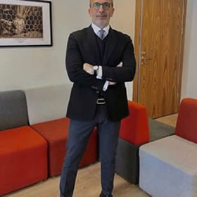 Robert, 48 — portrait 1