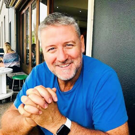 Robert, 48 — portrait 1