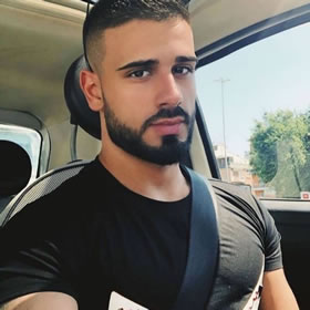 Robert, 48 — portrait 1