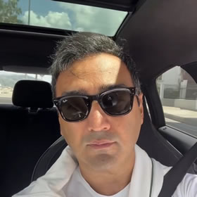 Robert, 48 — portrait 1