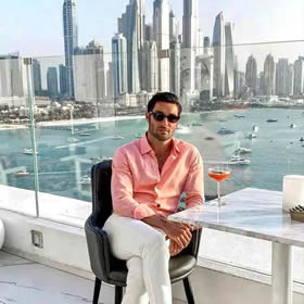 Robert, 48 — portrait 1