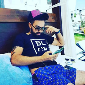 Robert, 48 — portrait 1