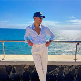 Robert, 48 — portrait 1