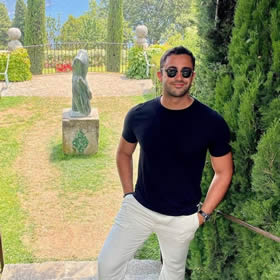 Robert, 48 — portrait 1