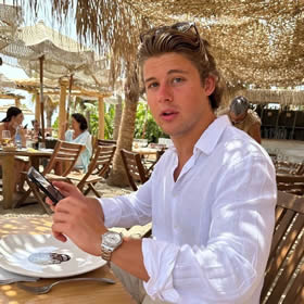 Robert, 48 — portrait 1