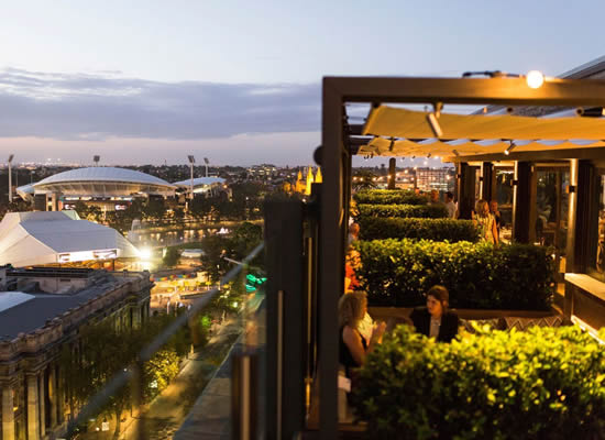 2KW Bar & Restaurant